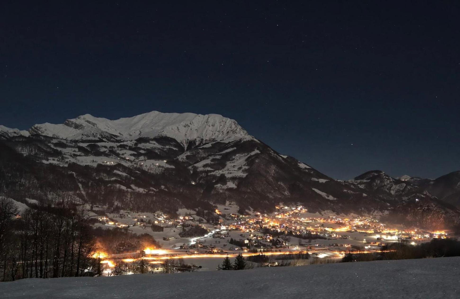 Appartamento Vista Grigna, Natura,Sport E Relax Primaluna Buitenkant foto